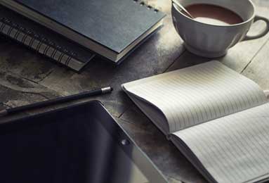 随着巴萨2-1绝杀赫罗纳，塞维利亚1-3马洛卡，西甲最新积分榜出炉